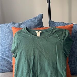 Green short sleeve